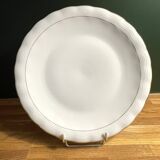 6 assiettes plates en porcelaine de Limoges signé P.Dessagne en très bon ét