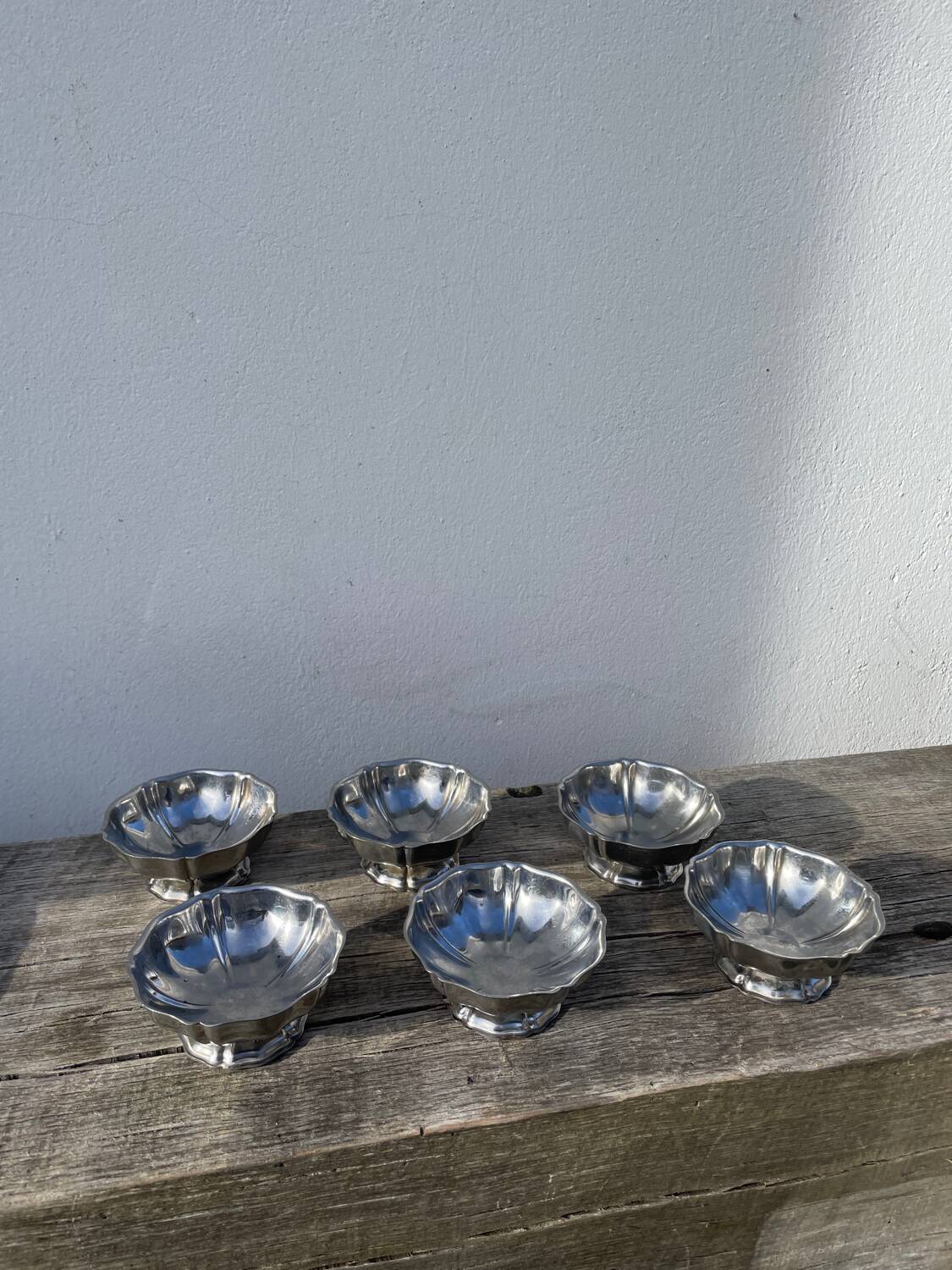 6 stainless steel cups 1970