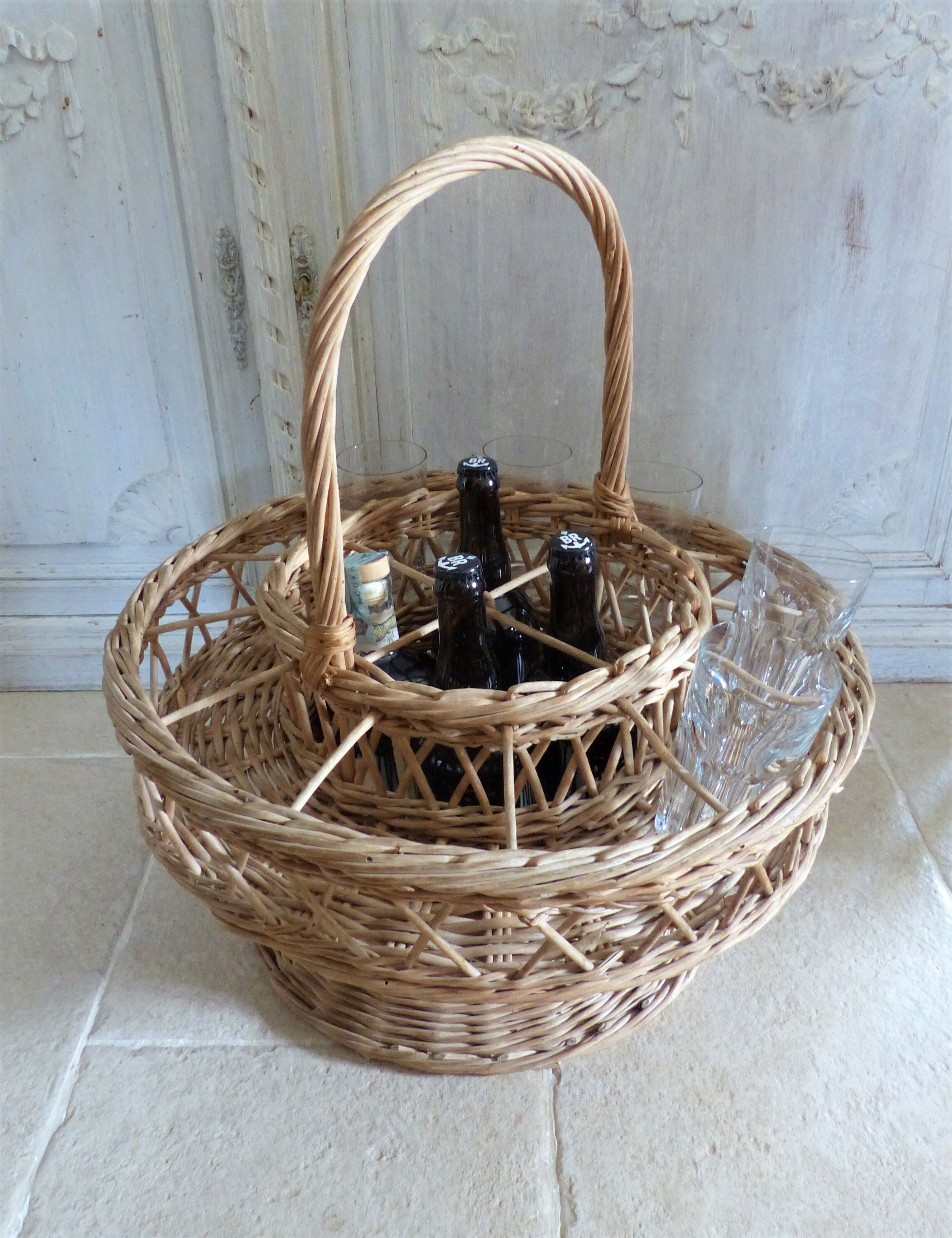 Vintage bottle-carrier basket