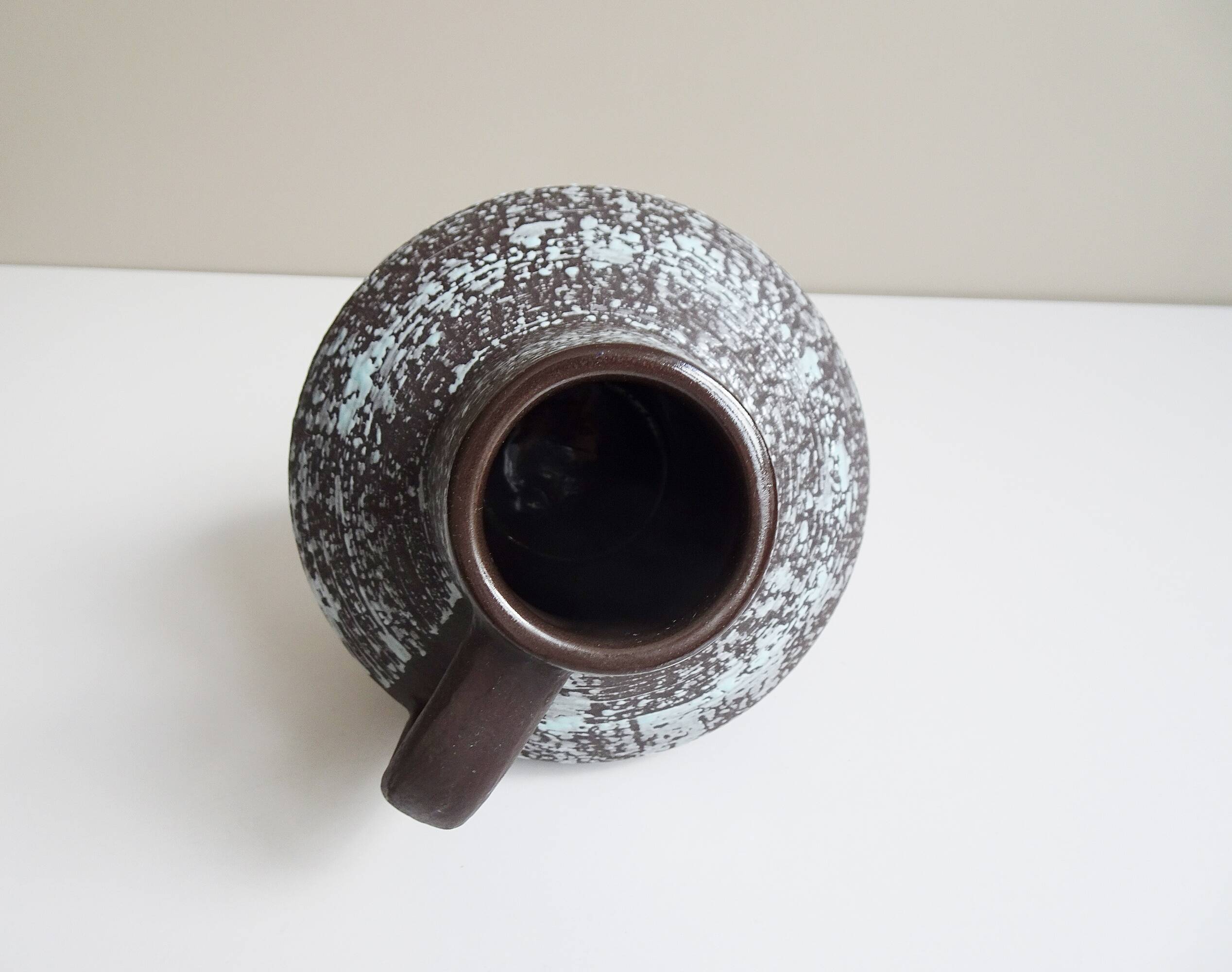 Vase from Strehla Ceramics, mid century pottery