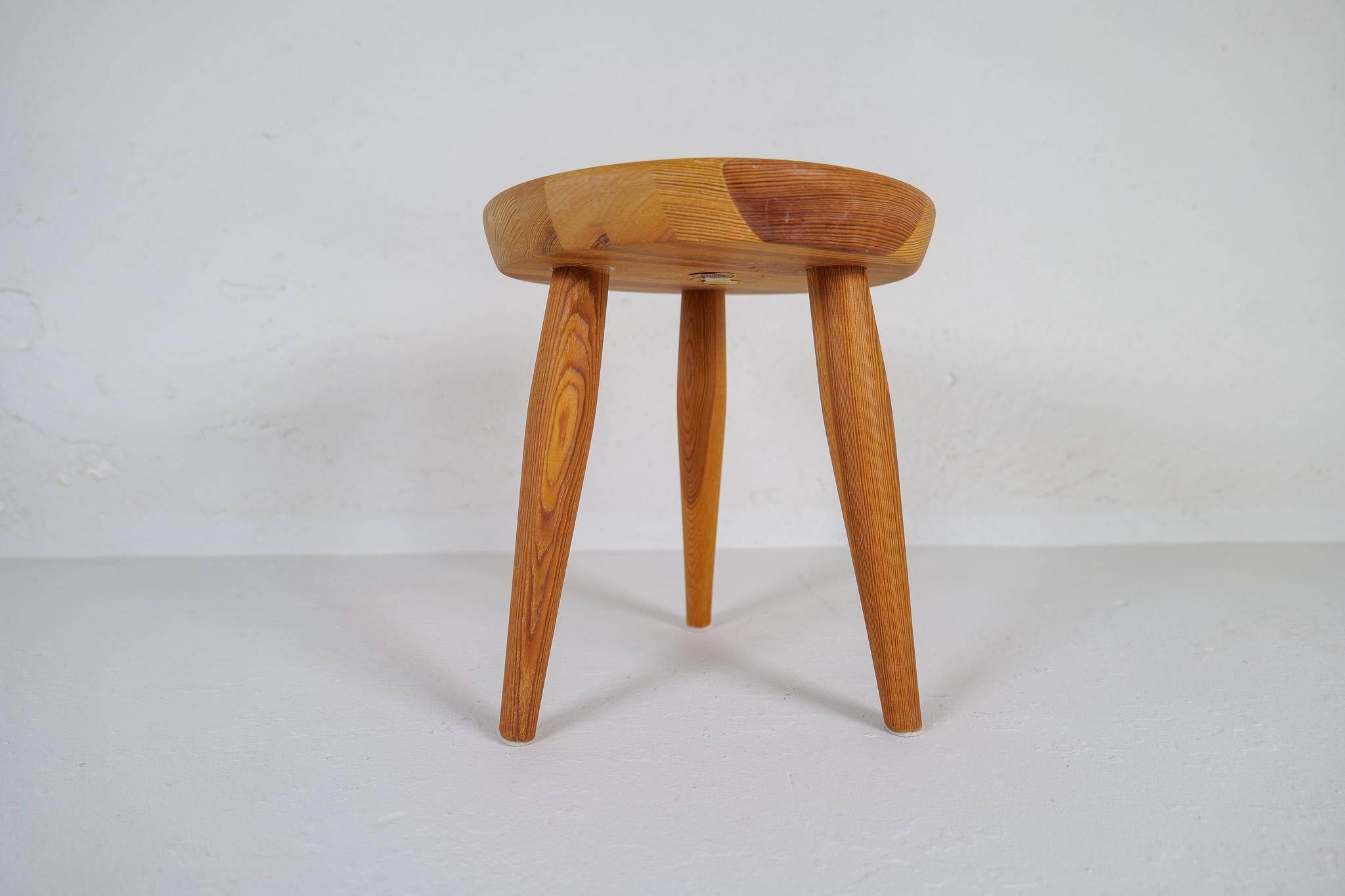 Modern Scandinavian Sculptural Stool in Pine, Sweden, 1970s