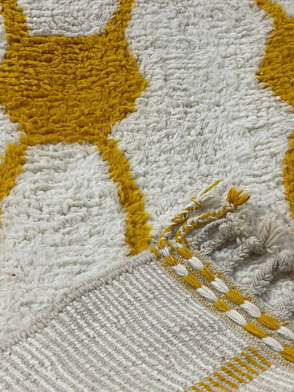 Handmade wool Berber rug 300 x 200 cm