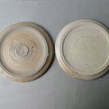 2 stoneware plates or small dishes