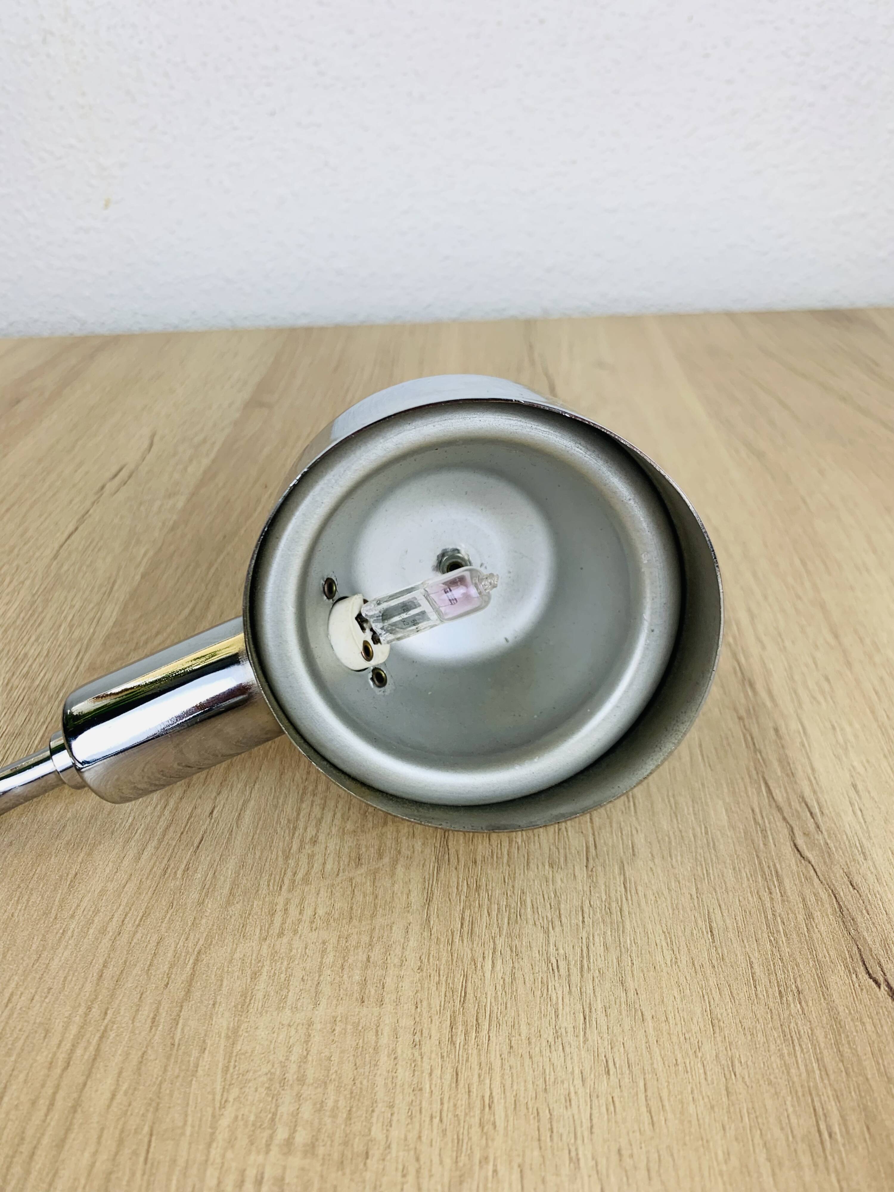 Lampe de bureau orientable chrome années 70