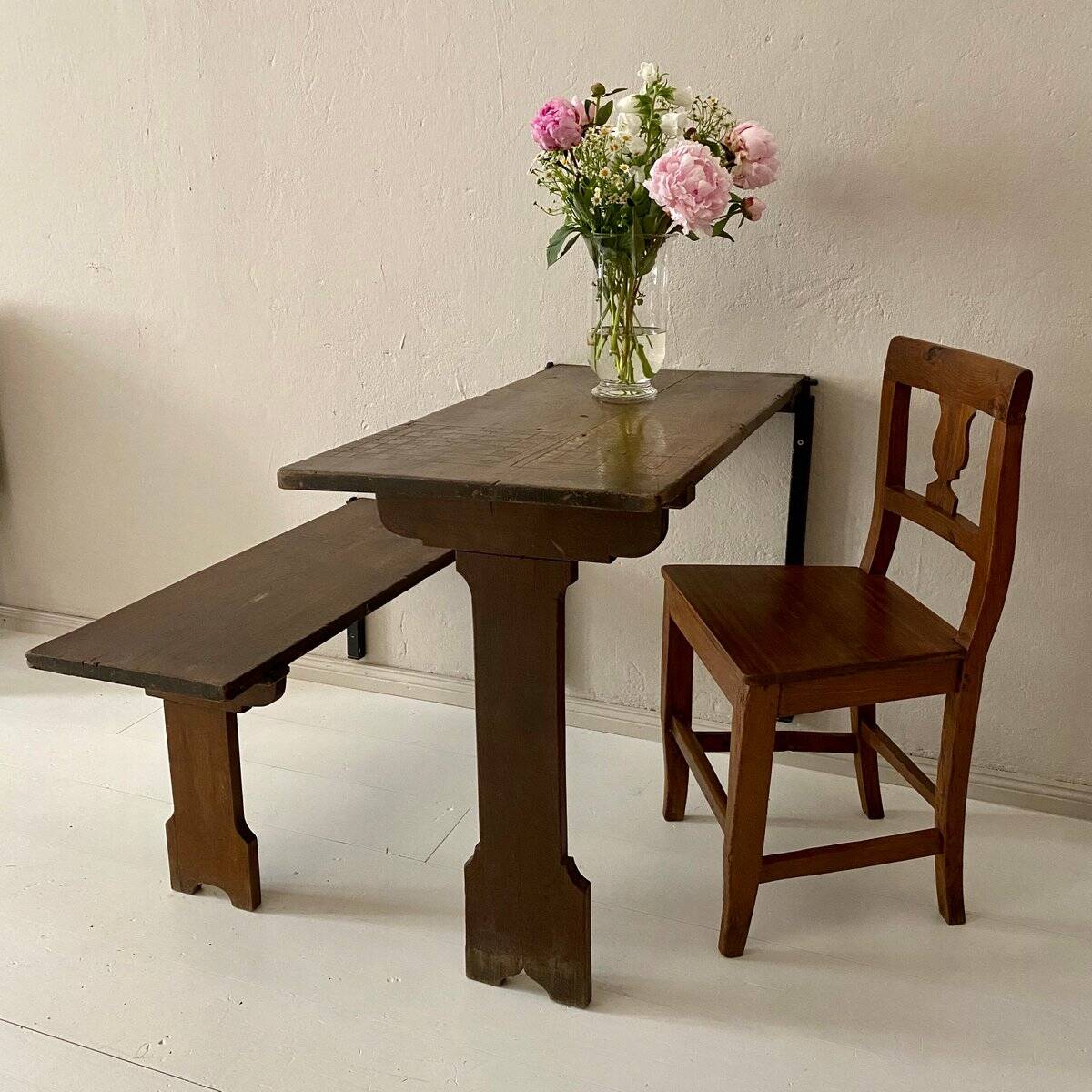 Art Deco German Wabi Sabi Brown Oak Prison Cell Table and Bench, 1930s, Set of 3