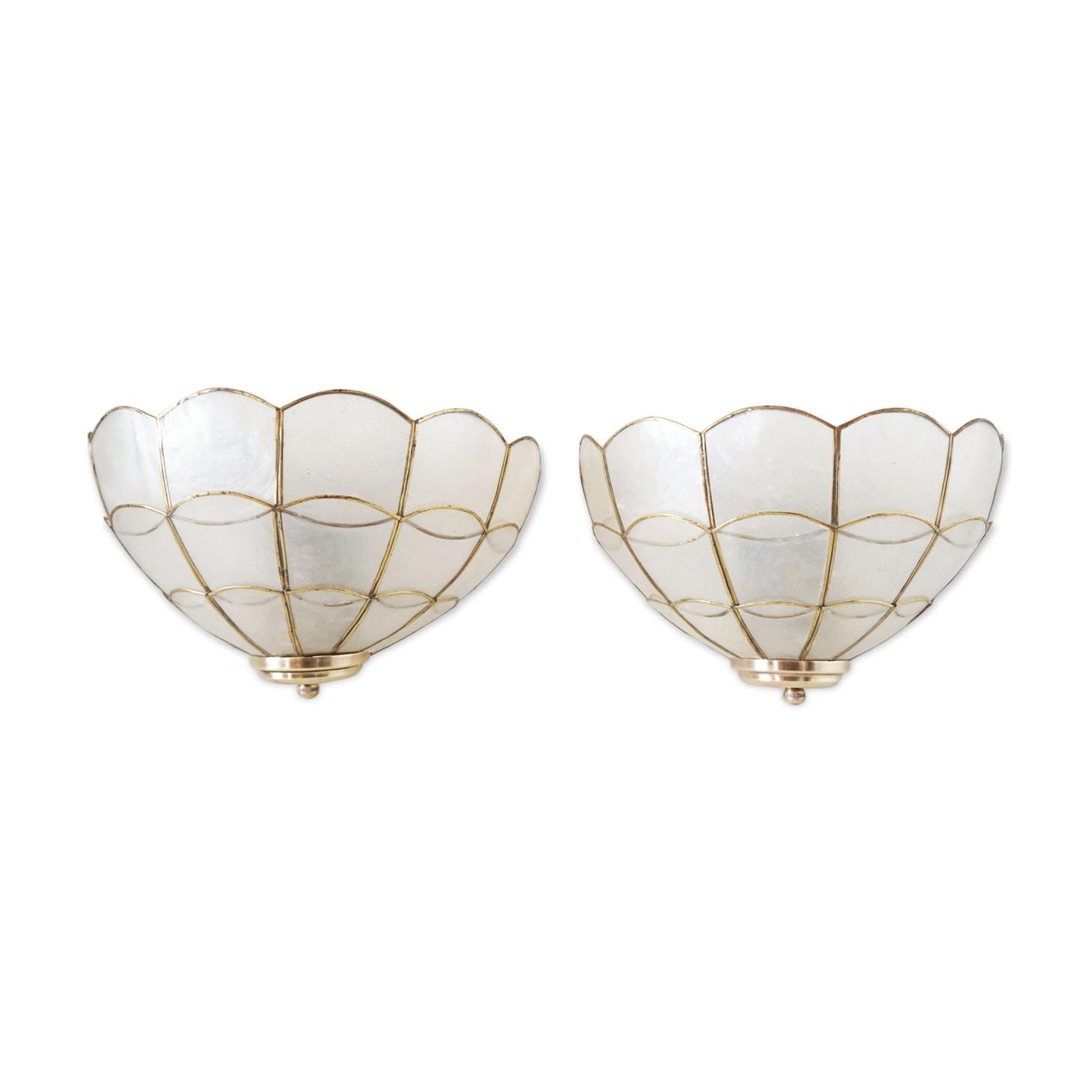 Pair of mother-of-pearl Wall light