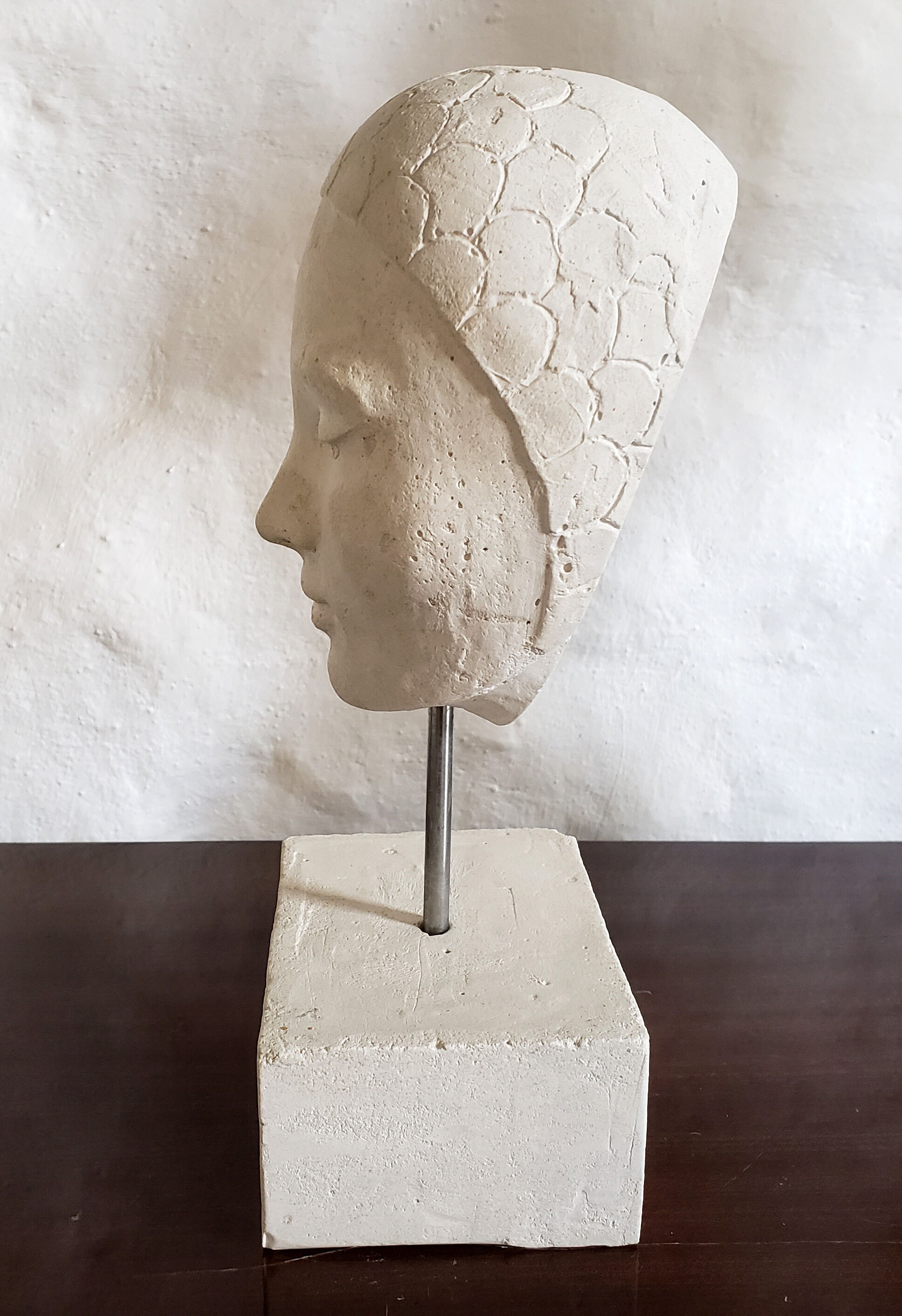 Tête de femme art-déco en plâtre