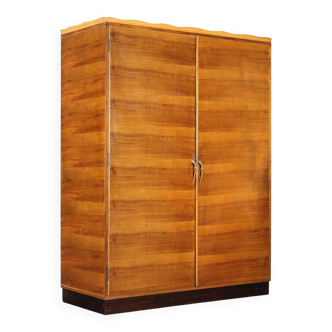 Wardrobe cabinet from the 1940s