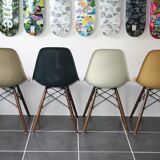 4 chairs DSW Navy Blue Eames Herman Miller vintage