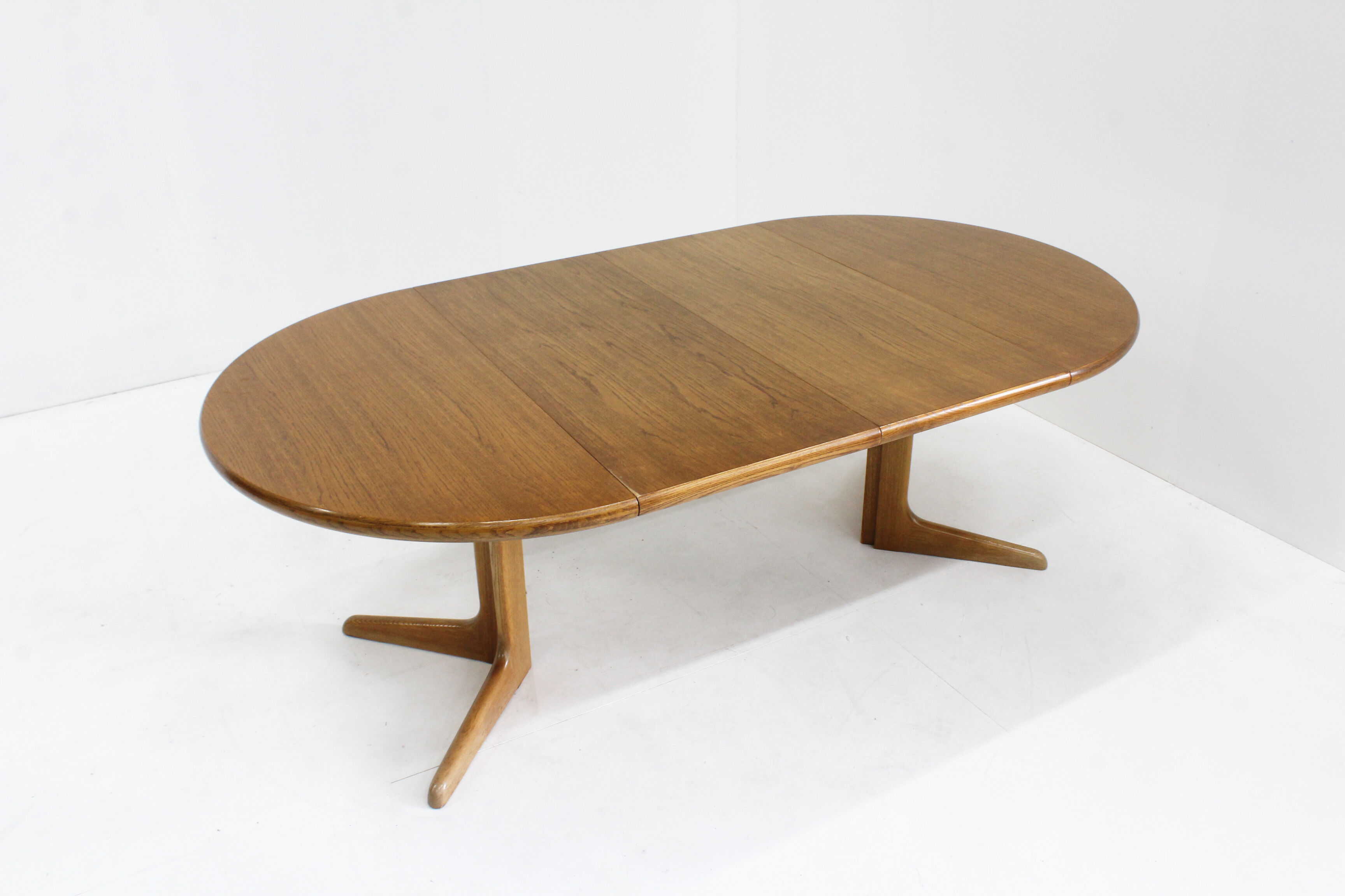 Vintage Danish round extendable dining table, 1960s
