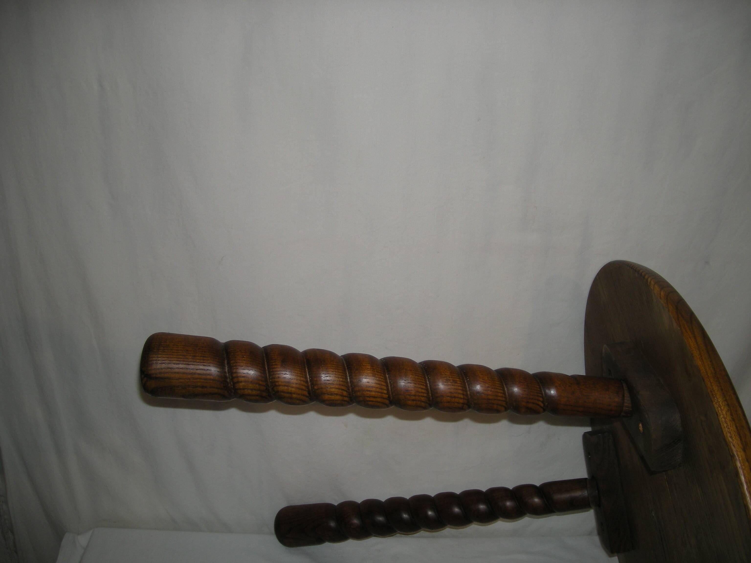 Turned wood coffee table from the 30s - 40s