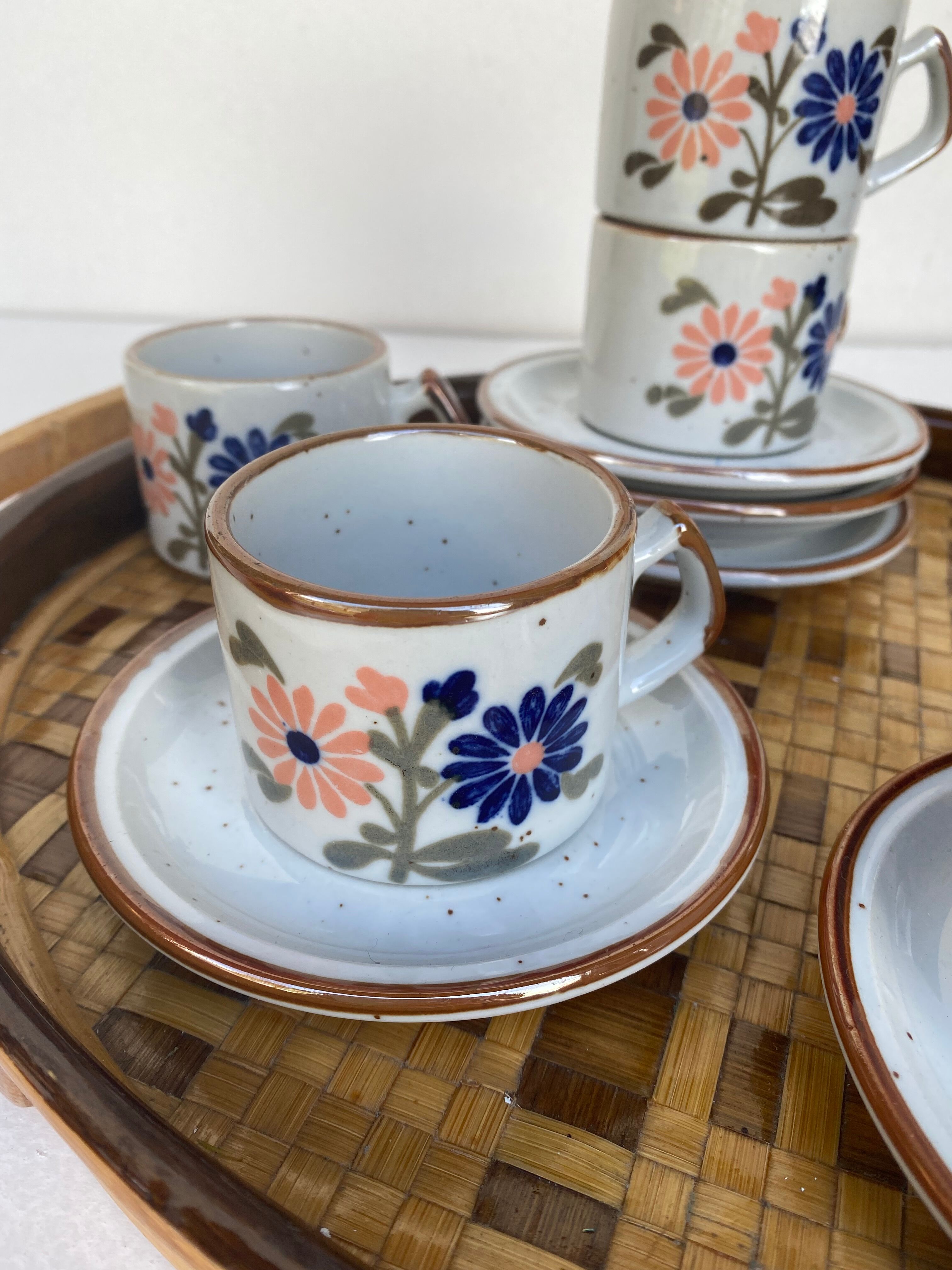 Vintage sandstone coffee cups