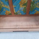 Parisian showcase cabinet year 30 gross