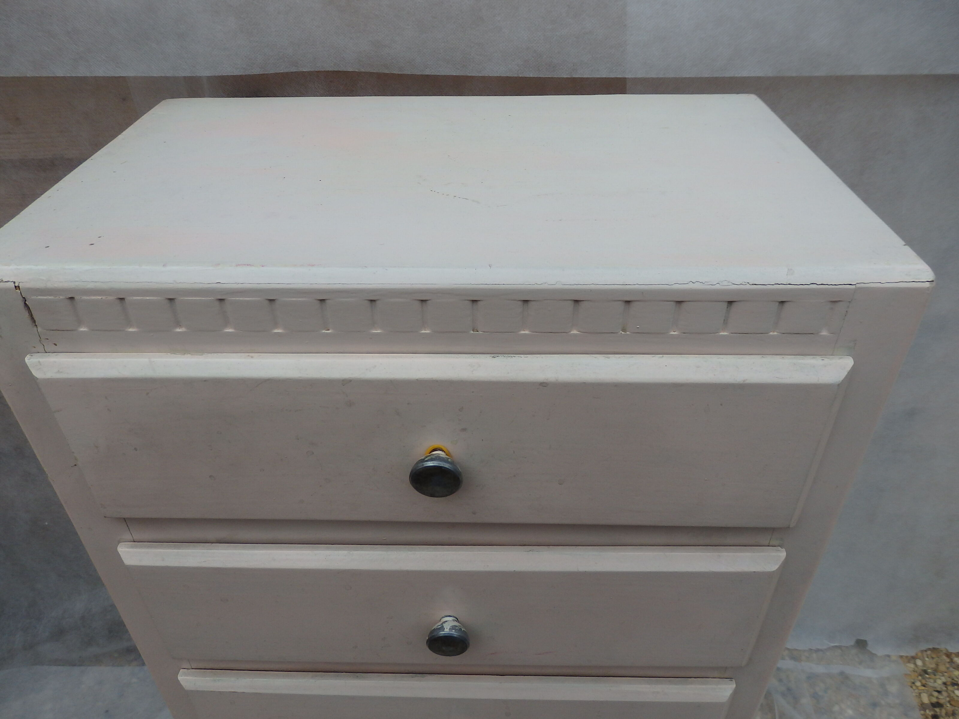 Vintage white dresser