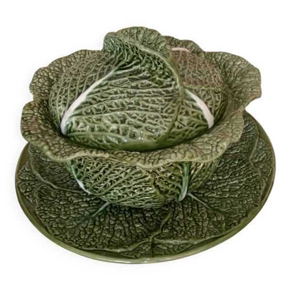 Ensemble de plats en barbotine feuilles de chou