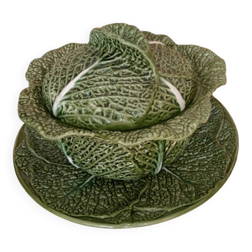 Set of cabbage leaf slip dishes