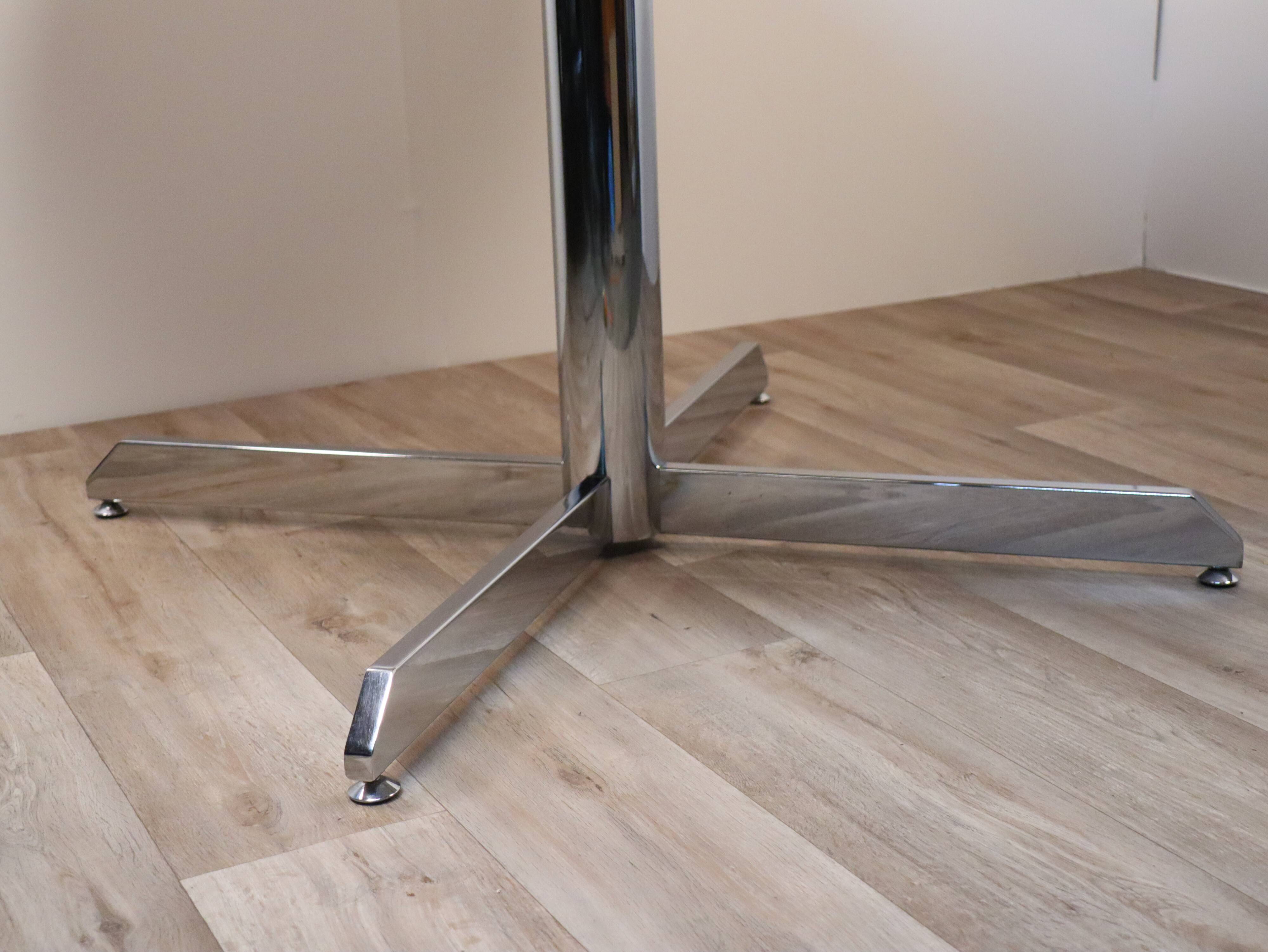 Table de repas Roche Bobois en marbre 1970