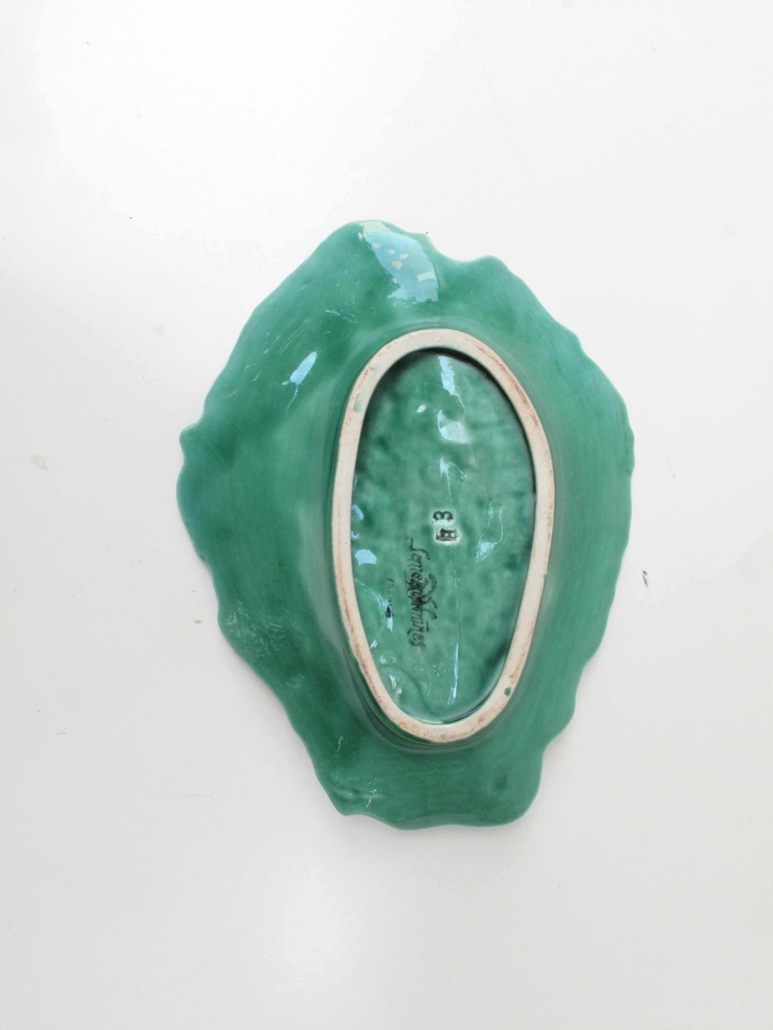 Ceramic dish Sarreguemines cabbage leaf