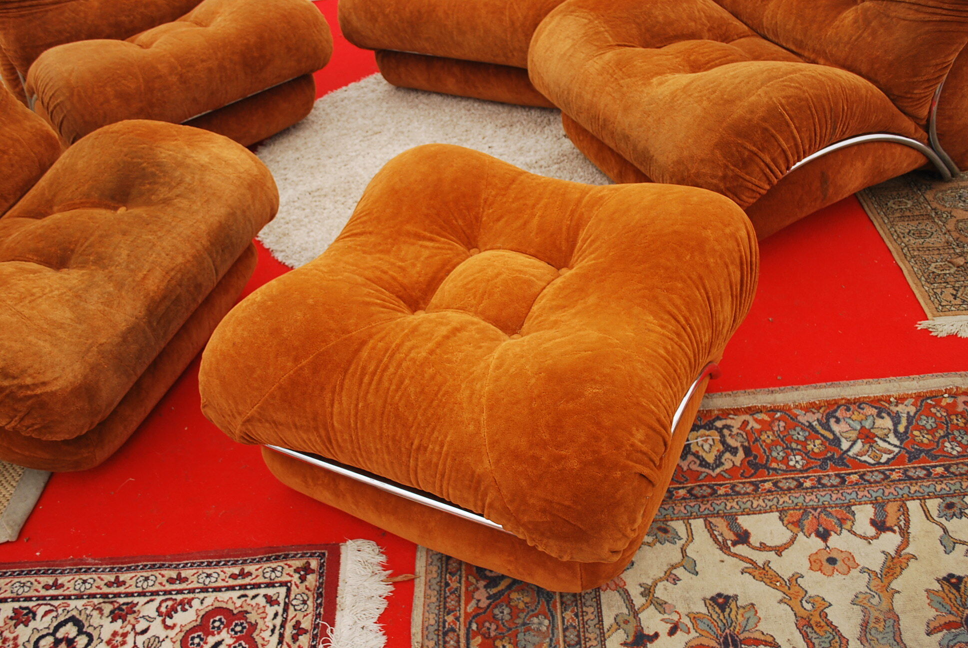 4 vintage armchairs and vintage pouf