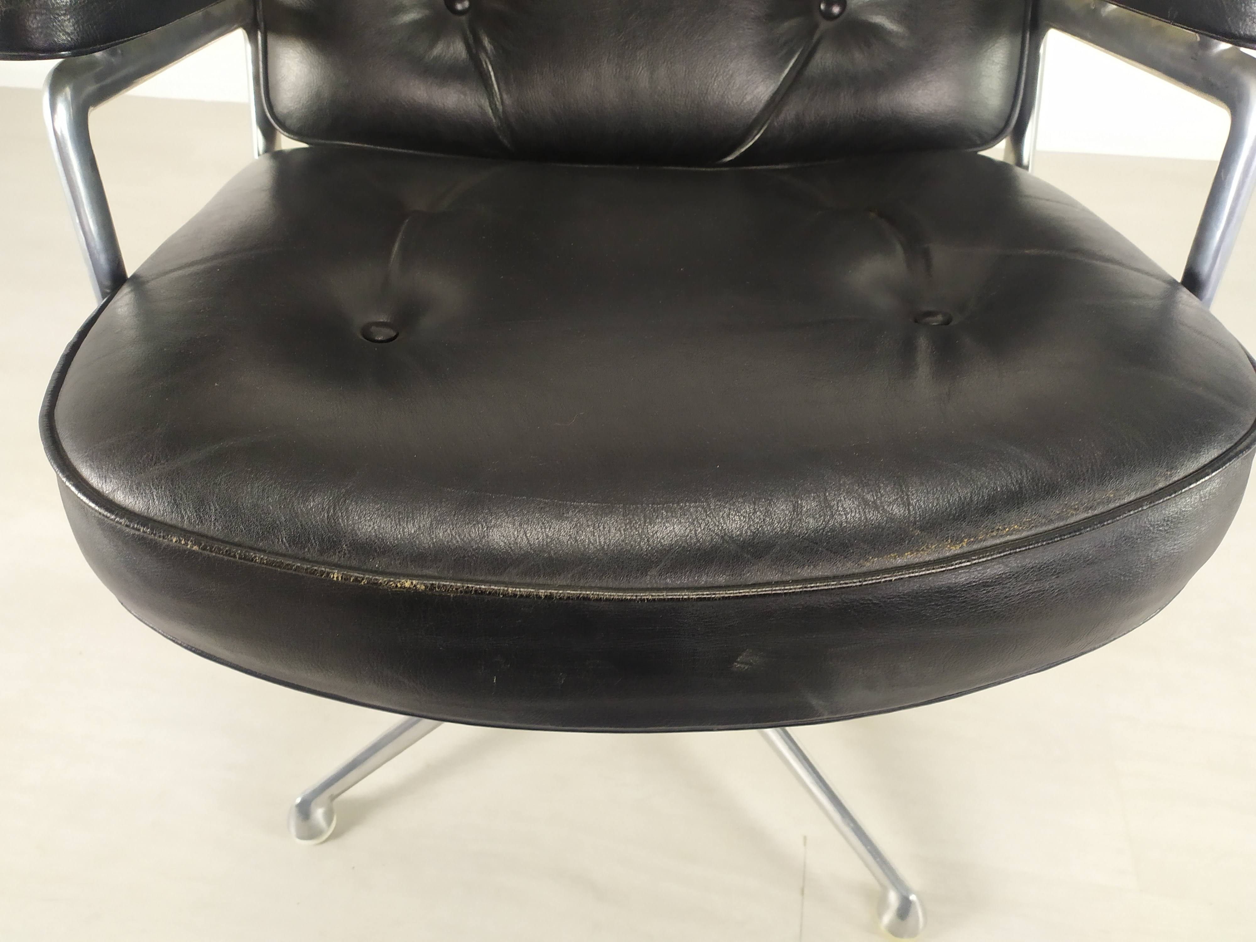 Eames leather lobby chair
