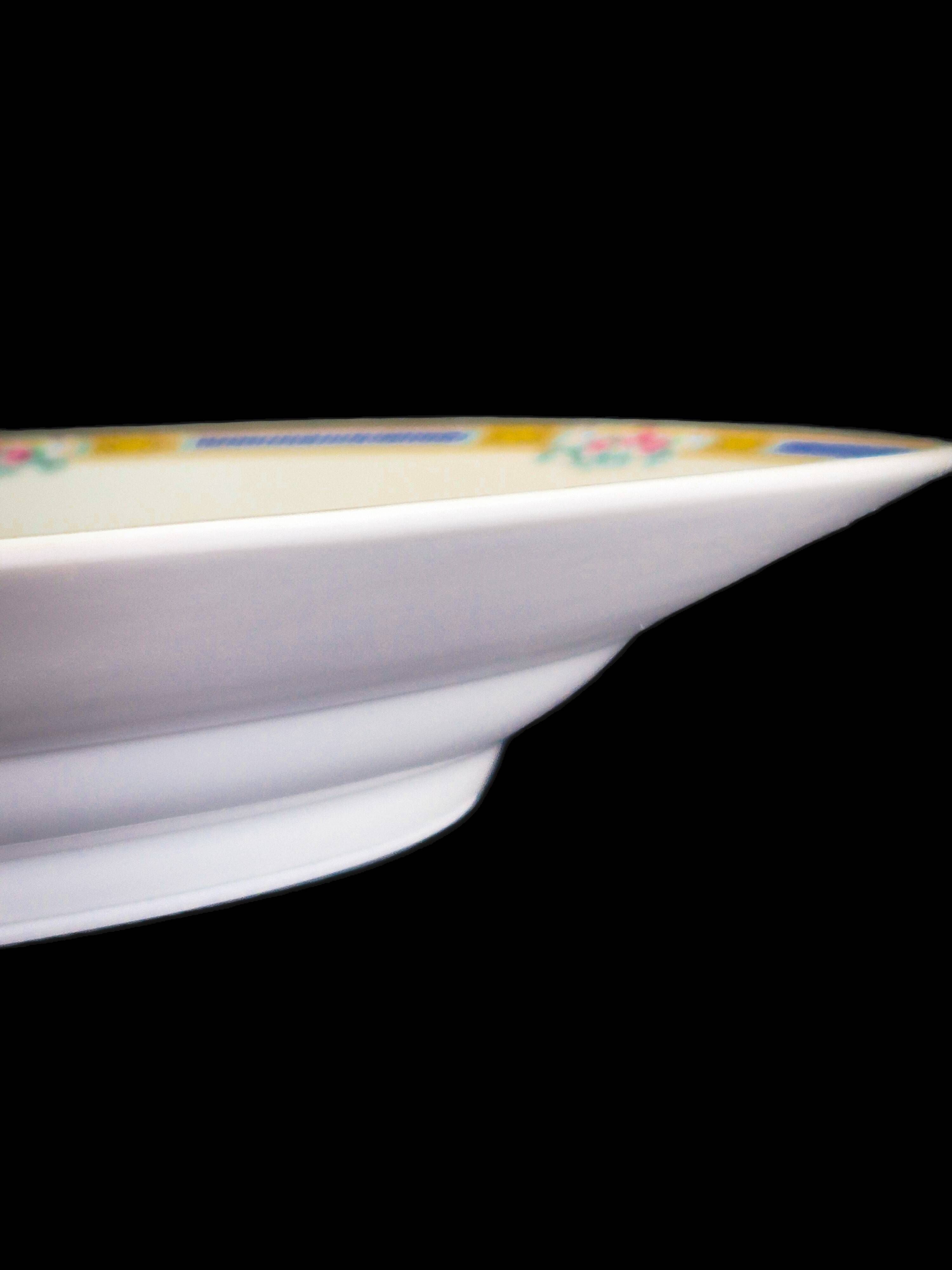 Large round serving dish, semi-deep, Bernardaud Limoges – Art Deco – A718
