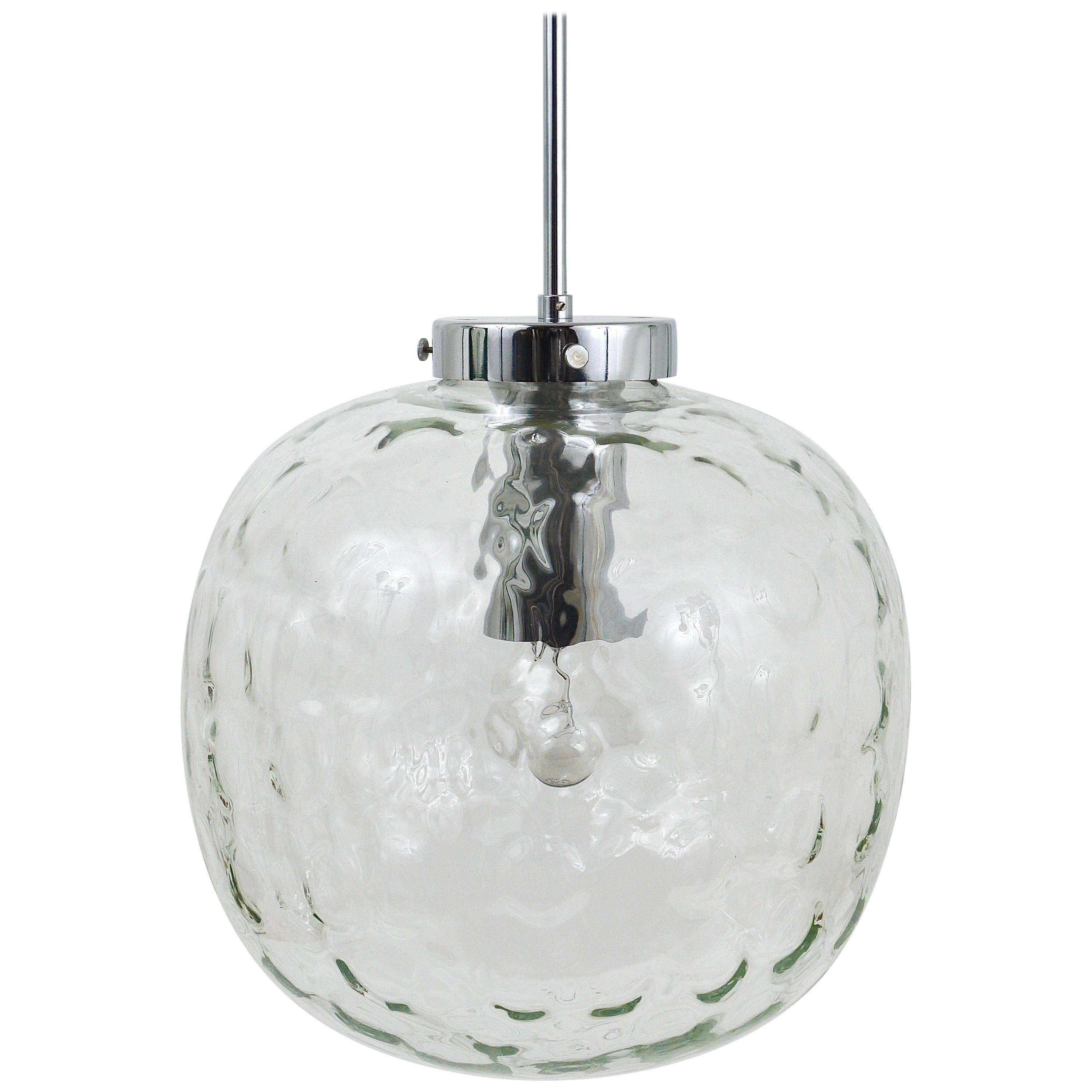 Grande lampe suspension globe en verre à bulles Limburg & chrome, Allemagne, années 1970