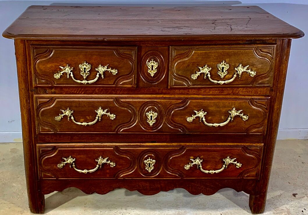 Commode louis XIV style