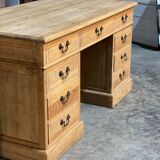 Flat oak desk