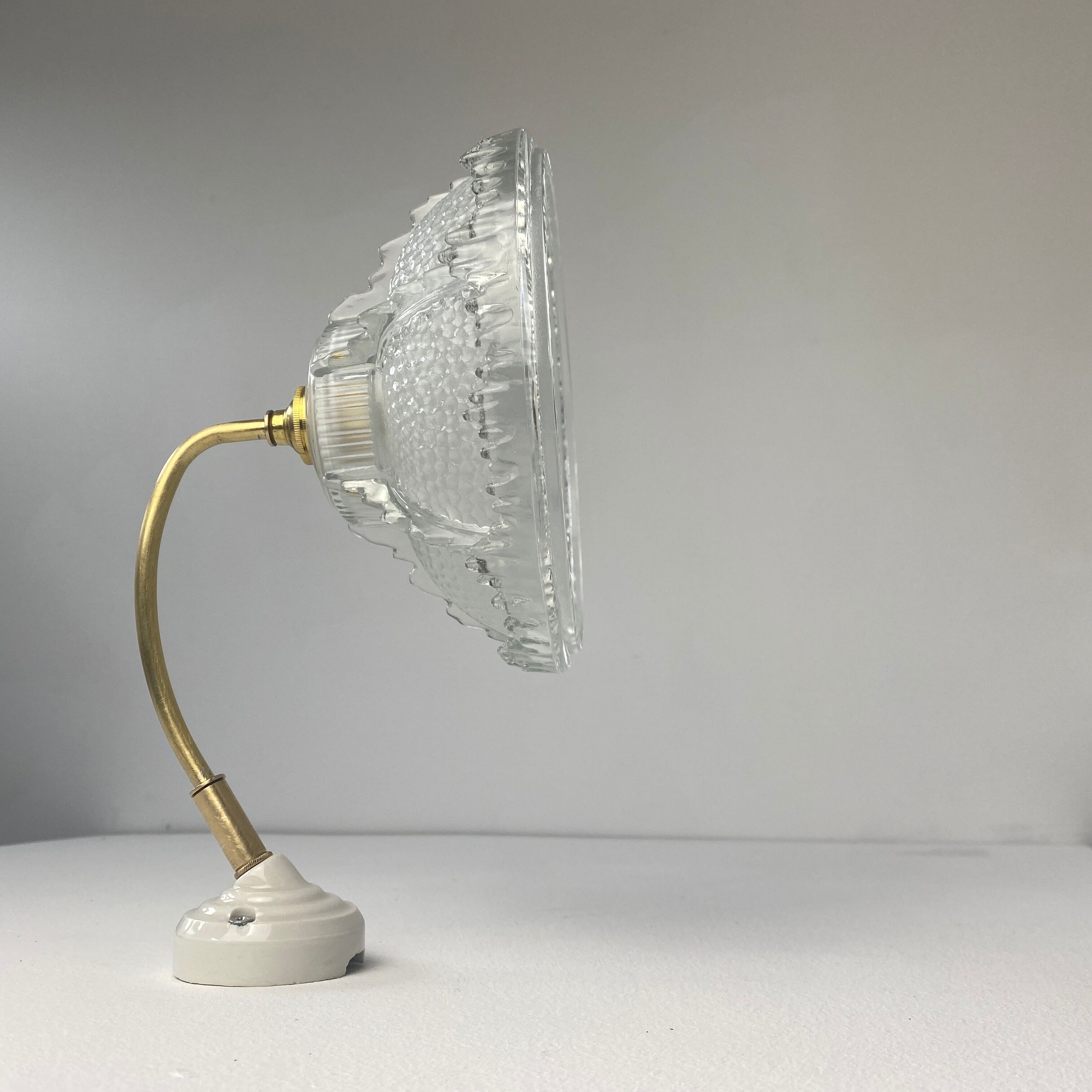 Vintage art-deco wall lamp