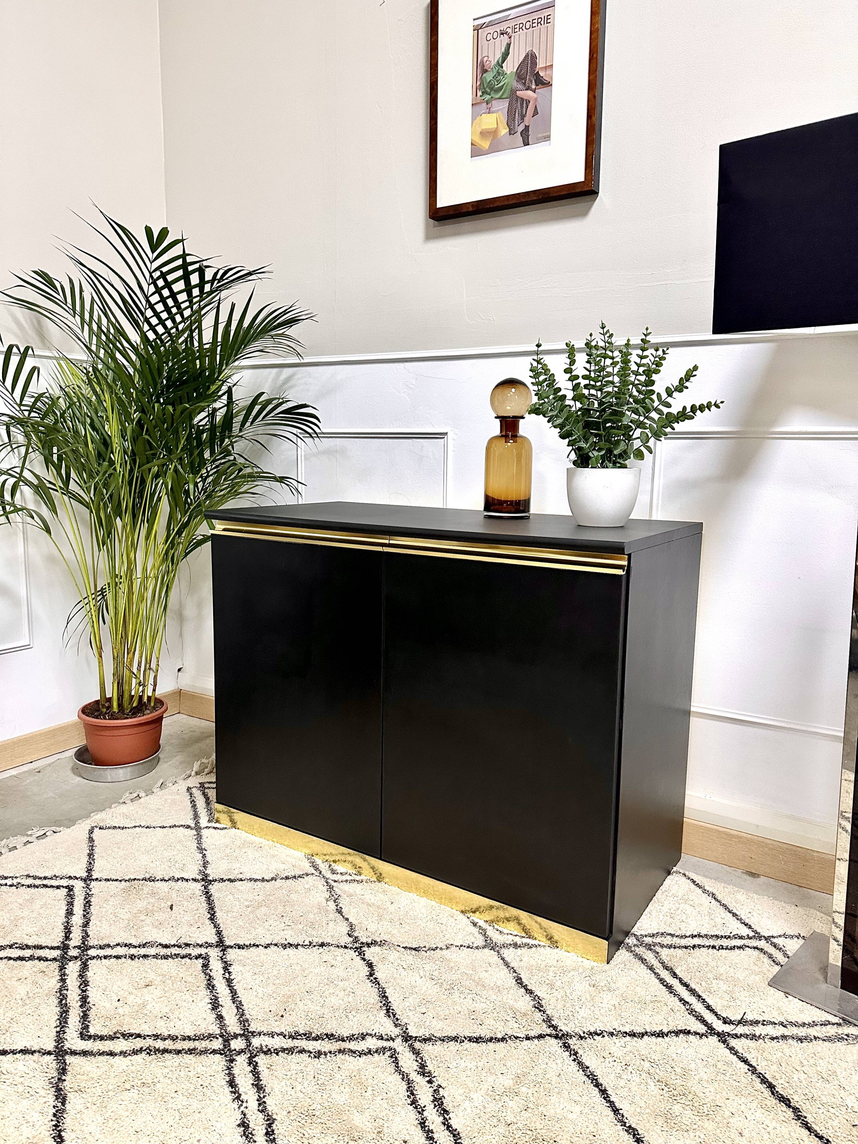 Black and gold vintage sideboard