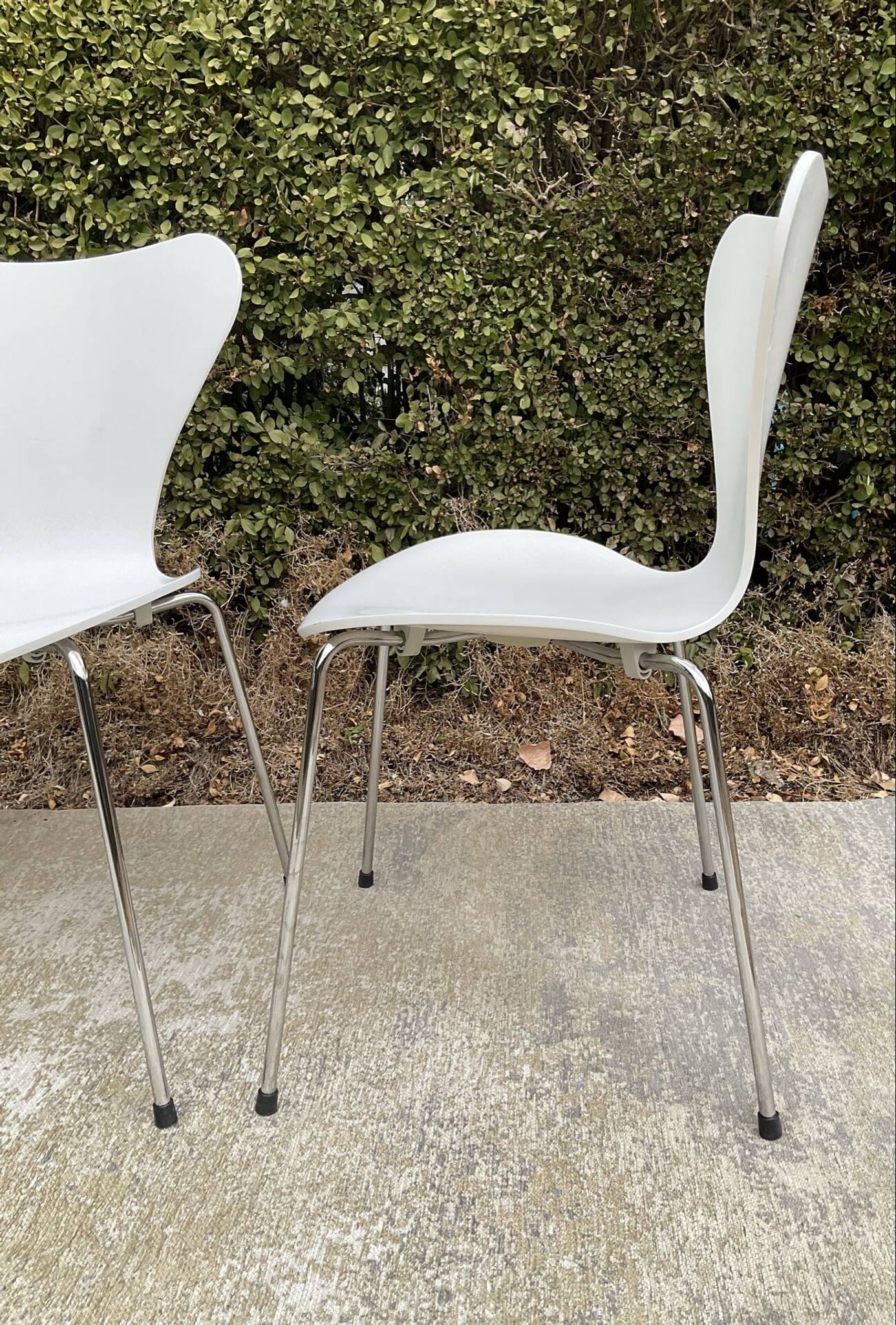 Set of 4 3107 chairs by Arne Jacobsen for Fritz Hansen