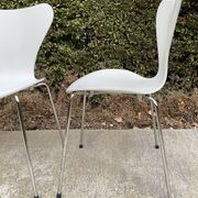 Set of 4 3107 chairs by Arne Jacobsen for Fritz Hansen