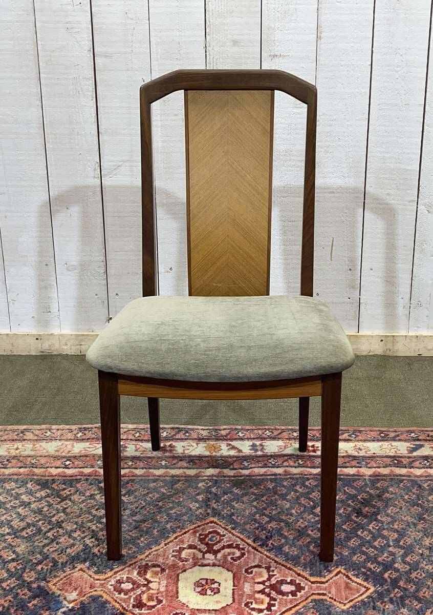 Set of 4 chairs and 2 armchairs by GPlan in teak from the 1970s