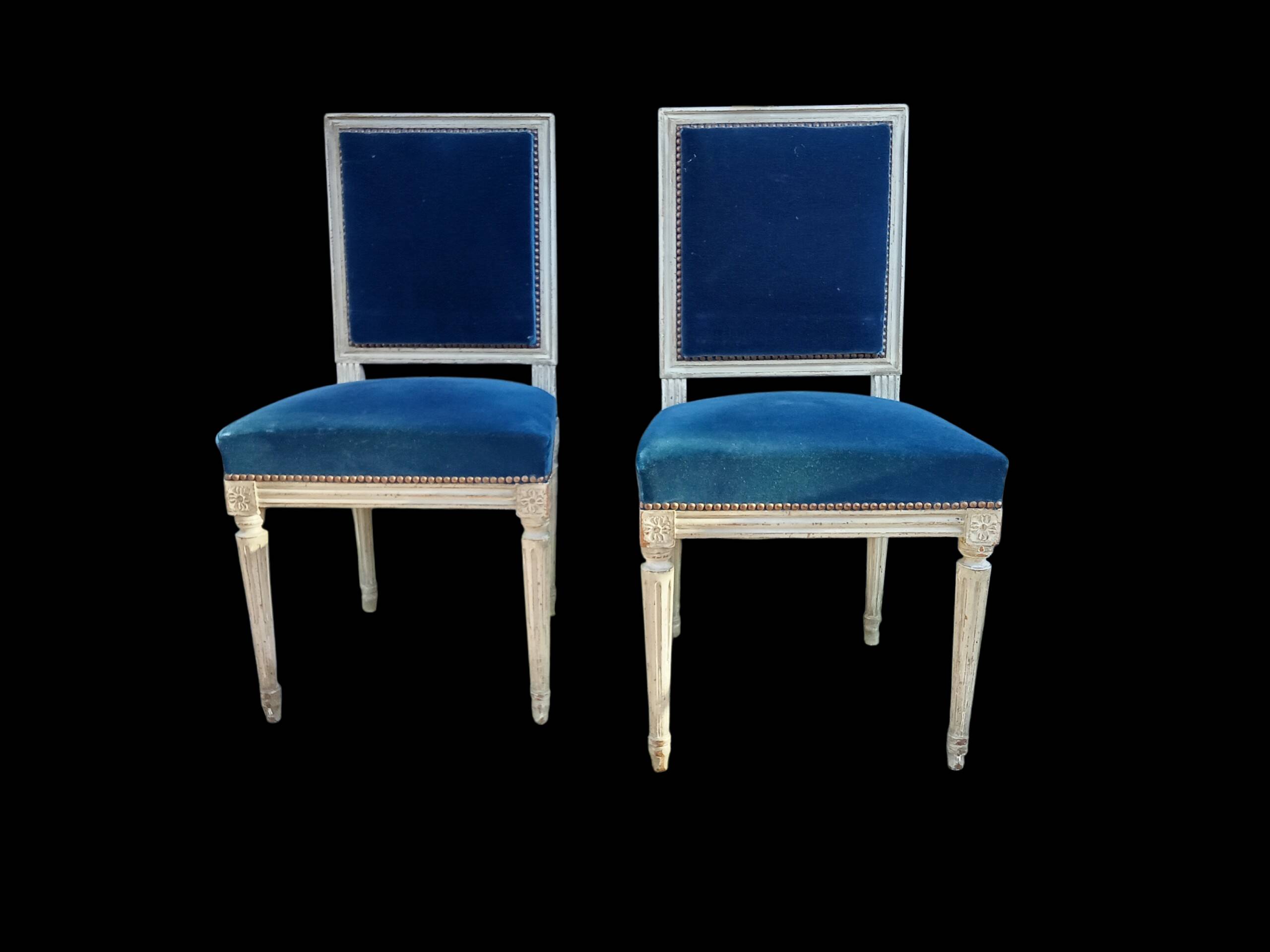 Série de 4 chaises style Louis XVI velours bleu