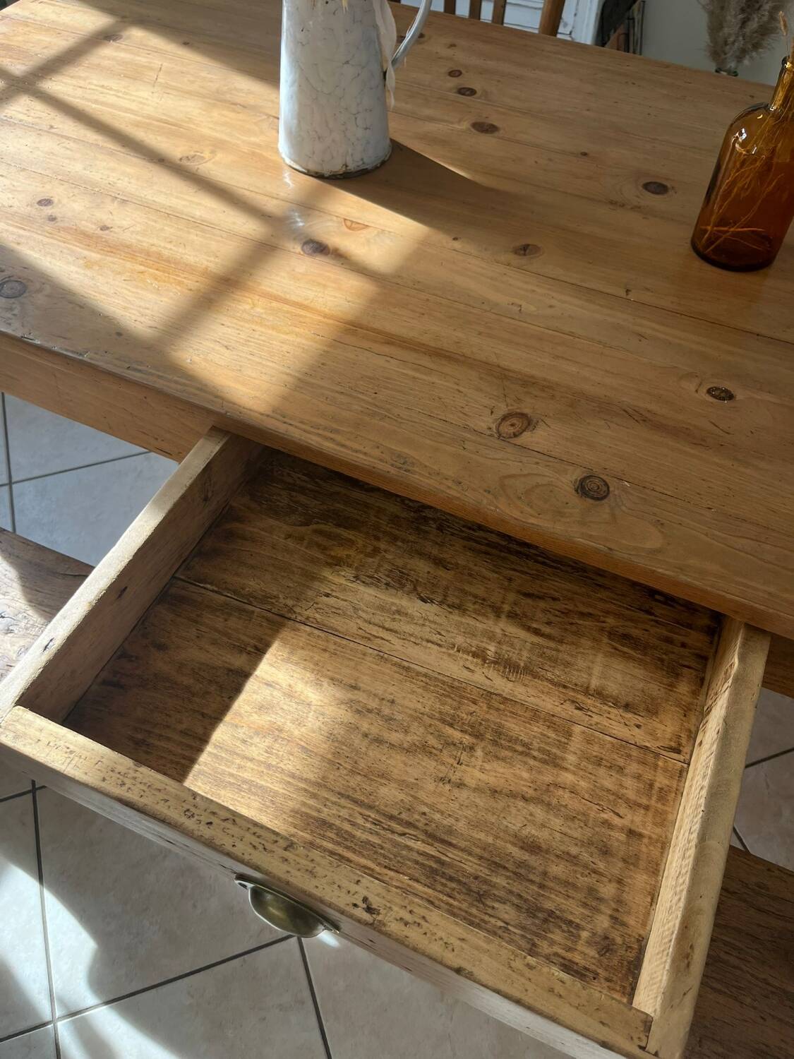 Farm table