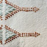 Sabra cushion