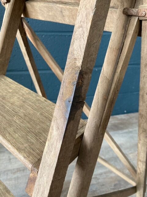 Stepladder decorated in old oak