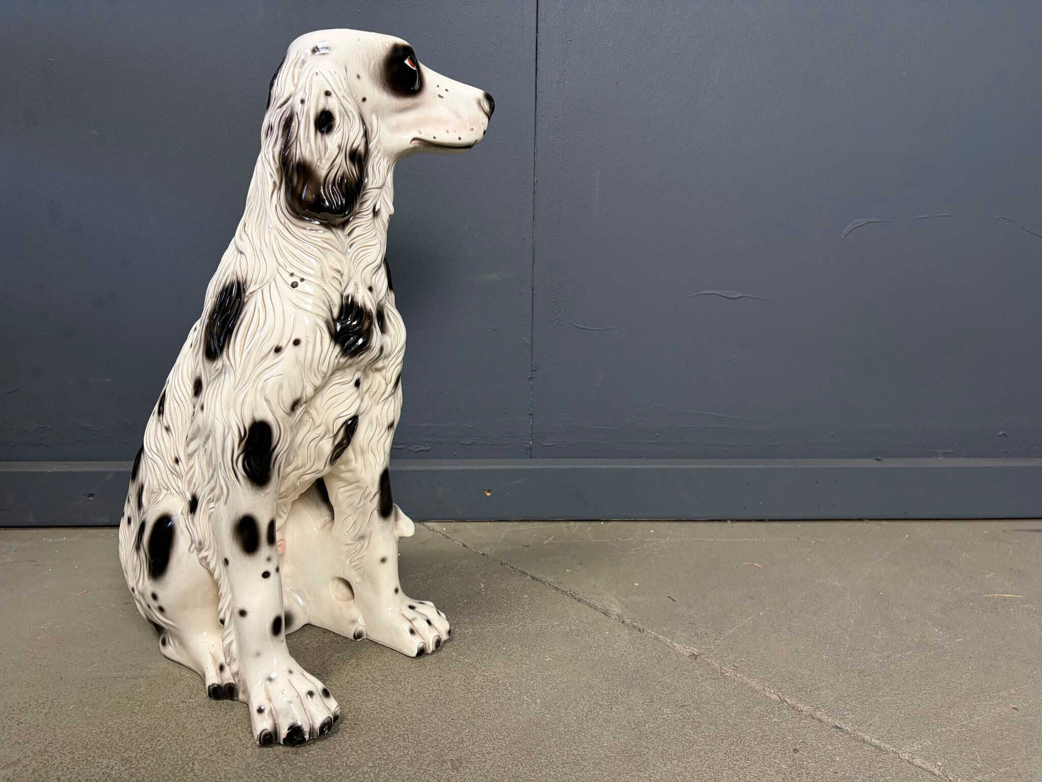 Sculpture en terre cuite d'un Setter anglais, années 1970