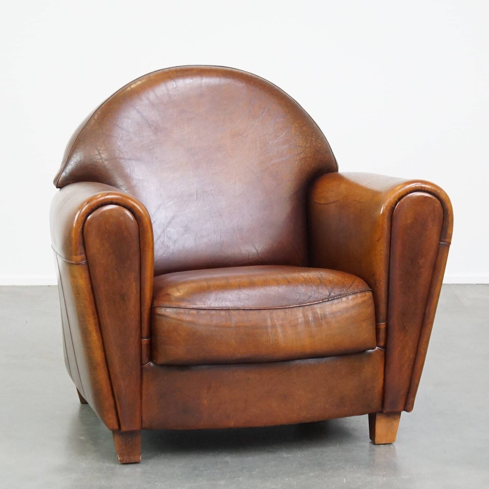 Large sheep leather design armchair