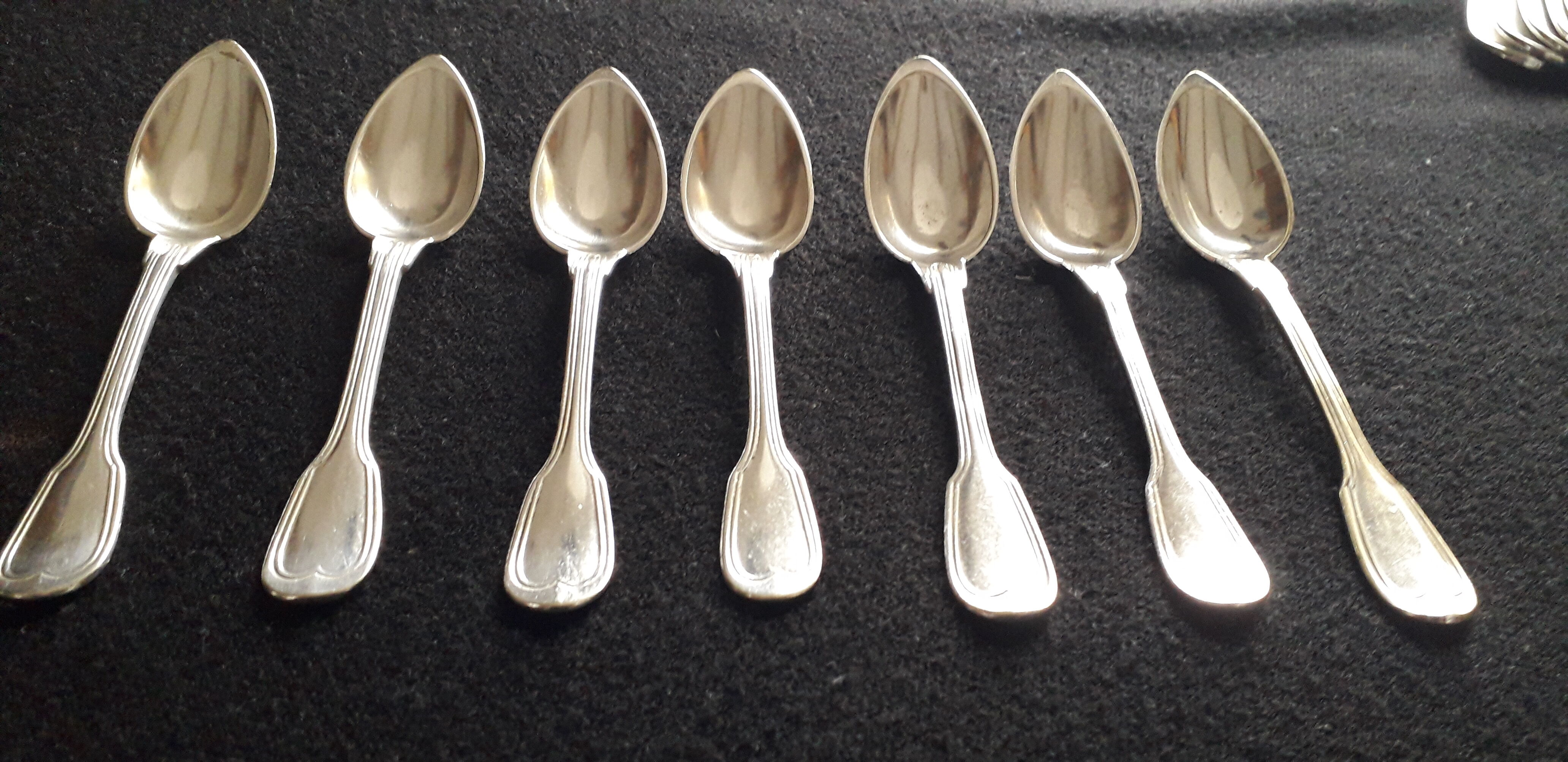 Lot 19 covered in Christofle Silver Metal