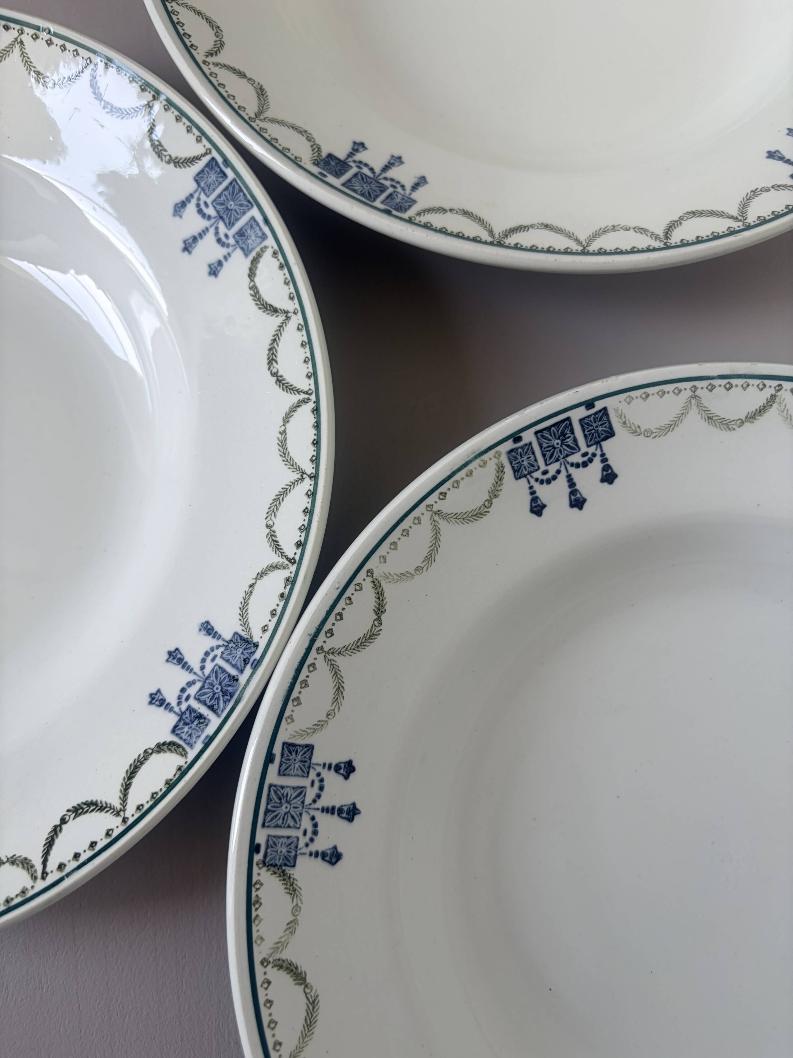 3 assiettes creuses vintage de St Amand 220645