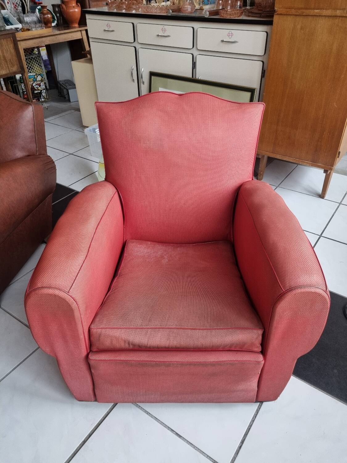 Ancien fauteuil club moustache