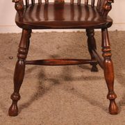 Windsor armchair in ash and elm from the early 19th century