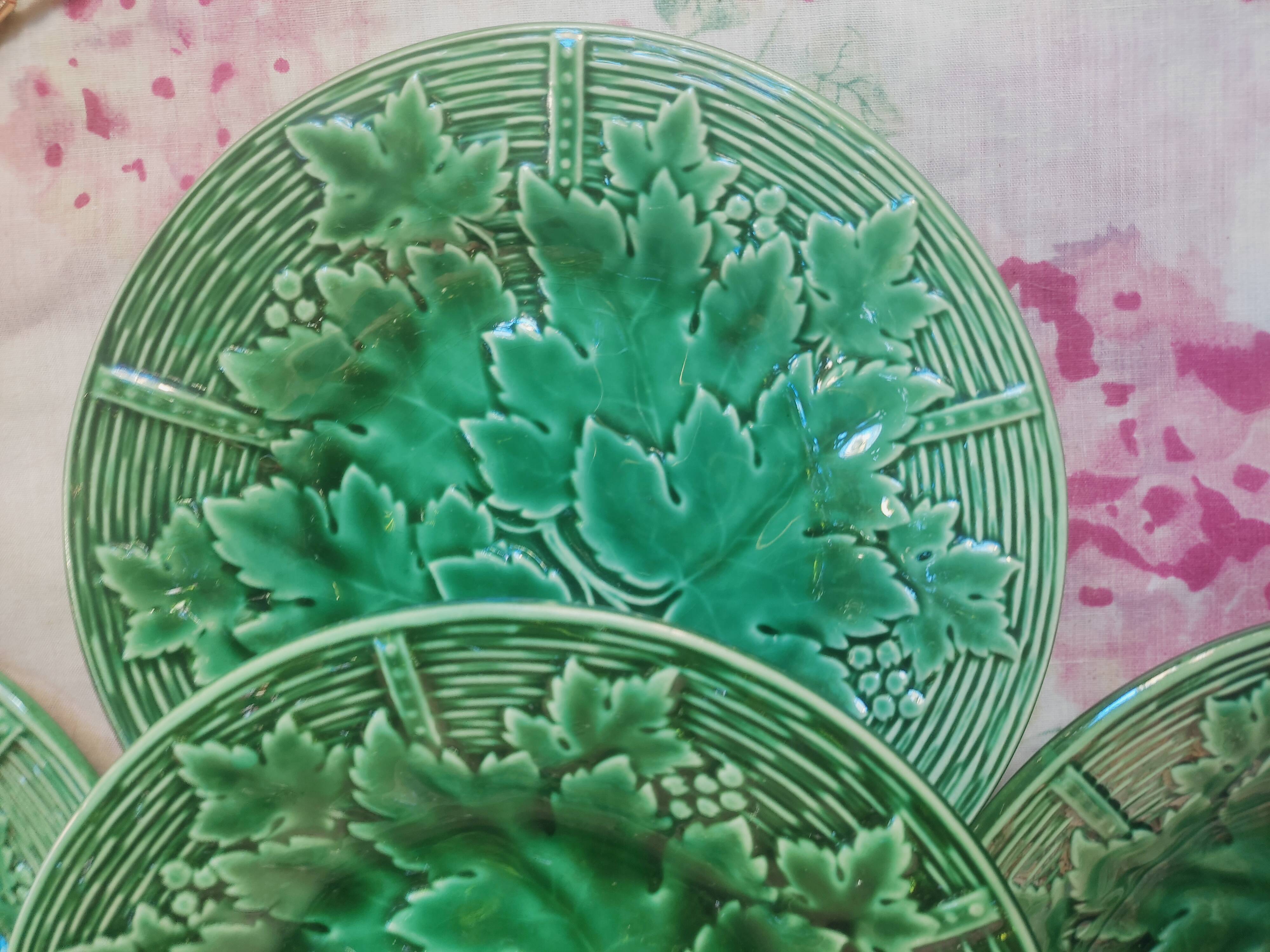 5 plates vine and basketry in slurry by Gien