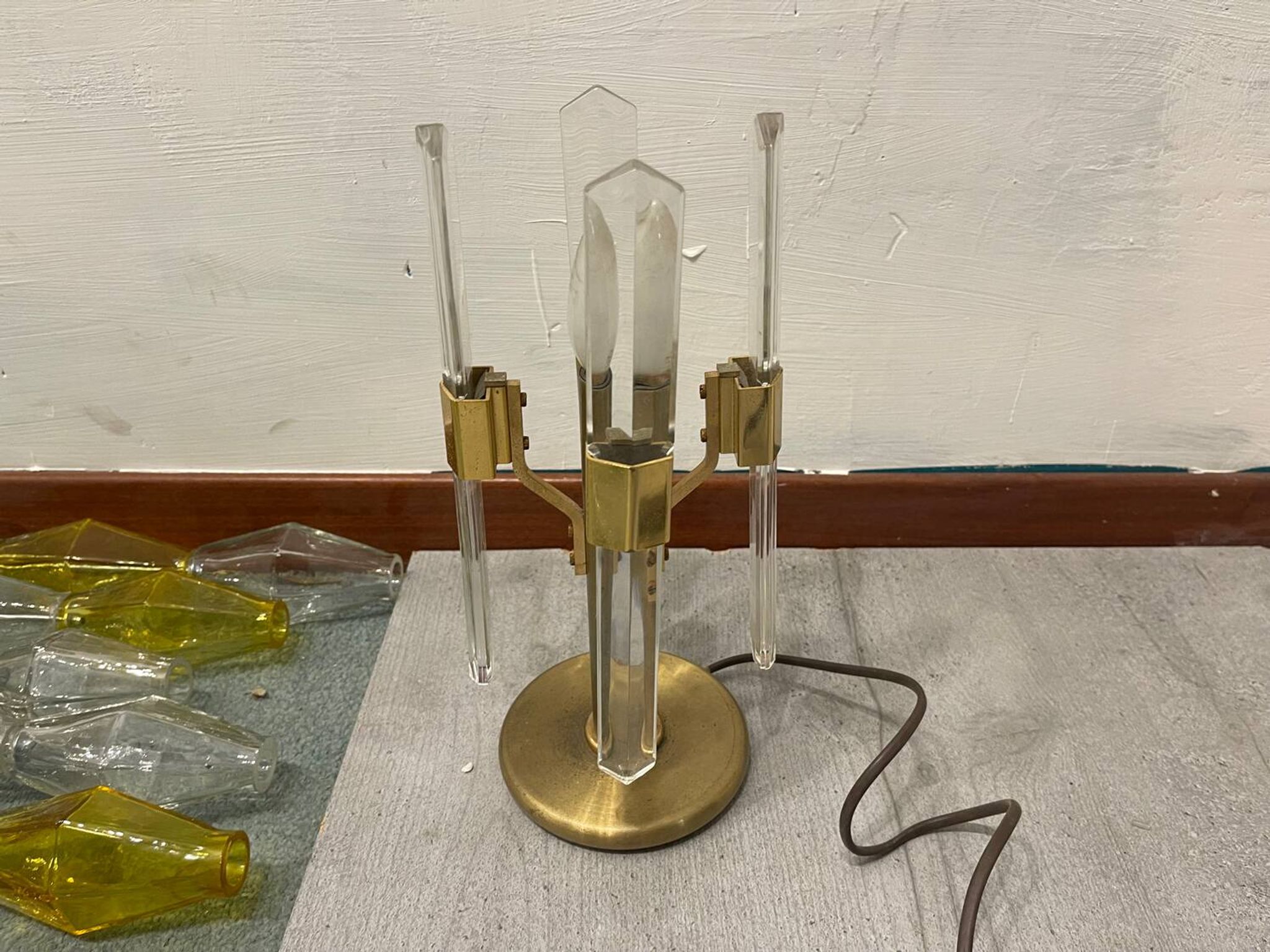 Lampes de table italiennes en laiton et cristal des années 1970
