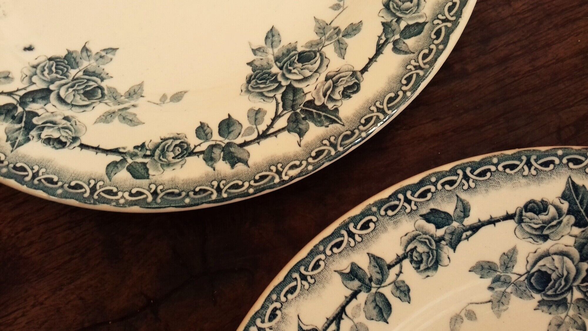 Lot 12 Flat Plates Iron Land Choisy the King Roses Blue Boulenger