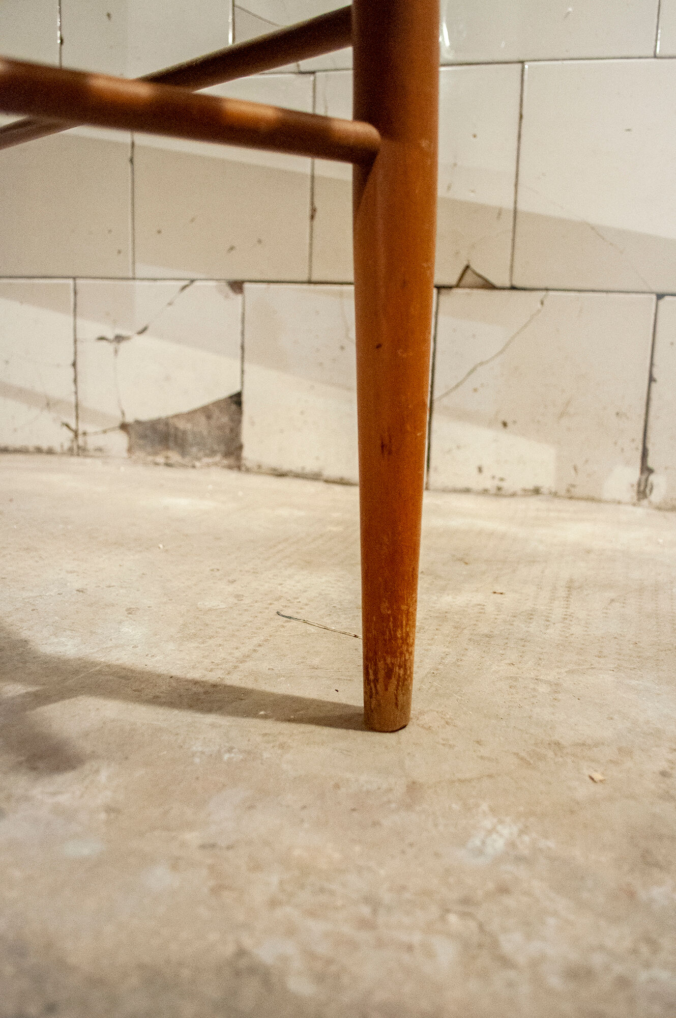 1950s Italian walnut wooden bench