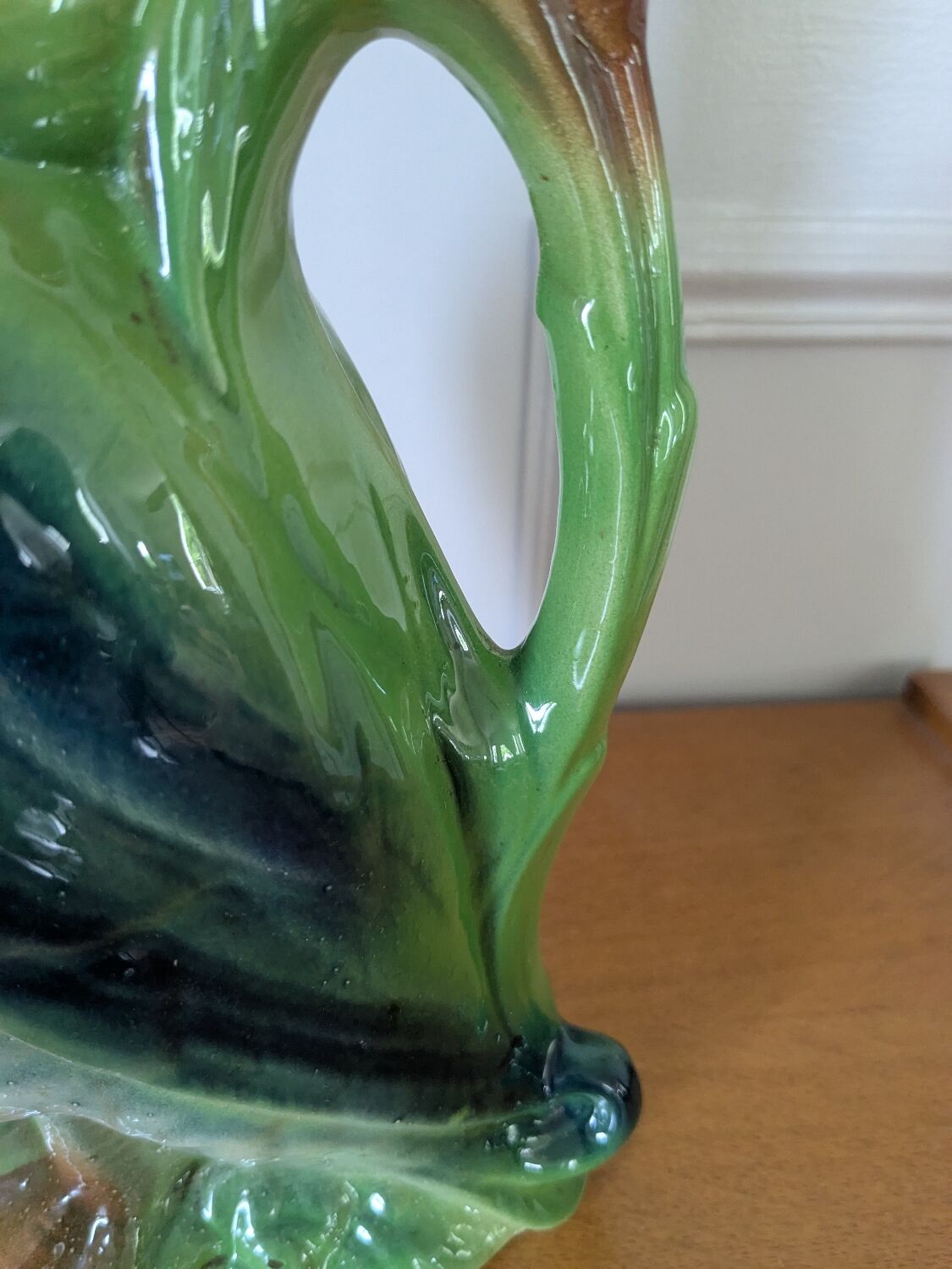 Duck pitcher