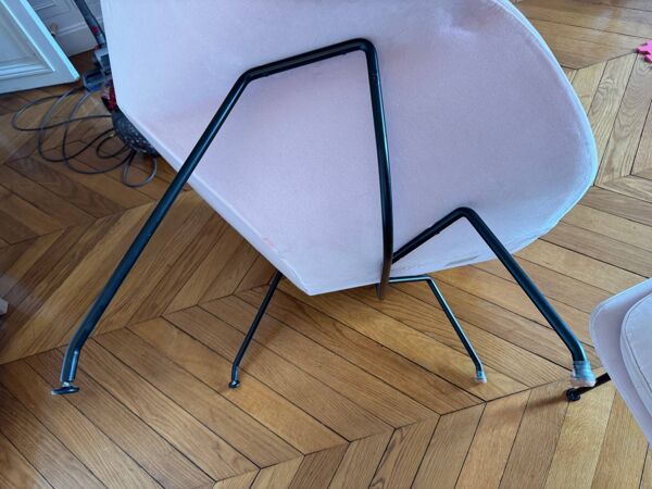 Knoll Womb Chair Relax Black Feet Daycron cushion Eva 125 velvet
