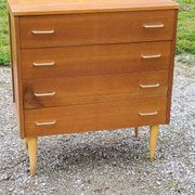 Vintage chest of drawers from the 50s in blond oak 4 drawers conical legs